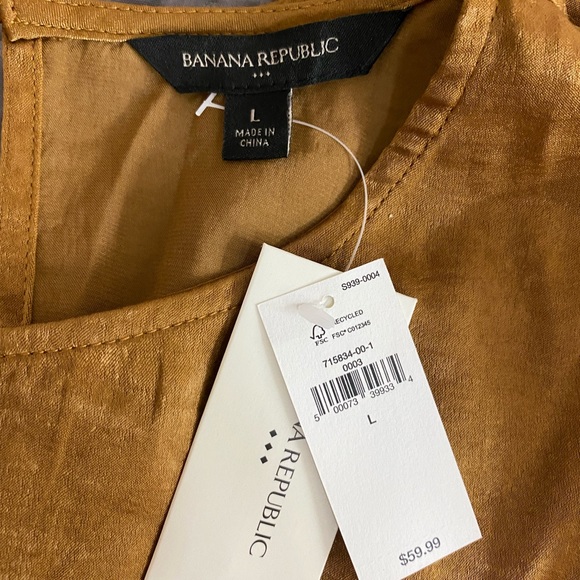 Banana republic pleated shoulder blouse - Picture 3 of 3